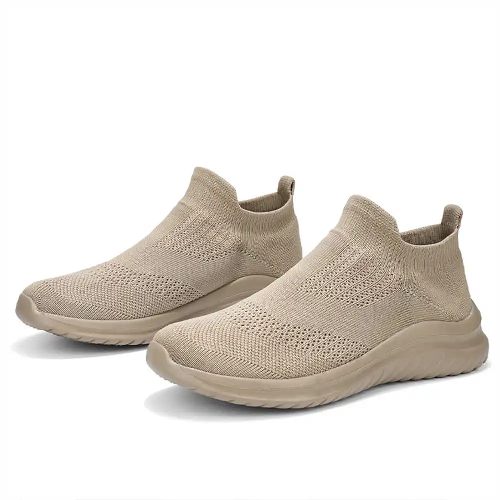 Beige Zachte Nieuwe Nieuwighei - Streetwear Brand Name Ideas recensie en prijs